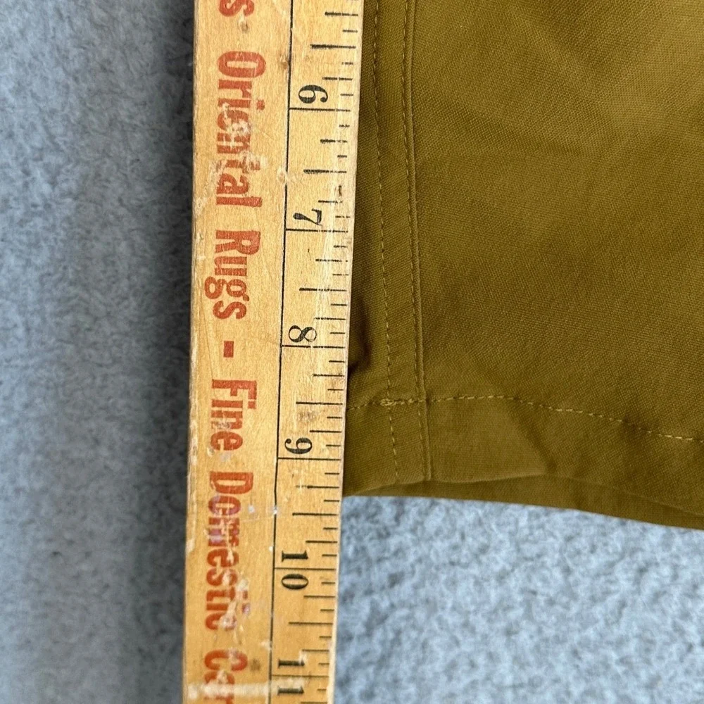NEW Flylow Trailworks Shorts Men 34 Rye Brown Hiking Cargo Trail Outdoor Stretch
